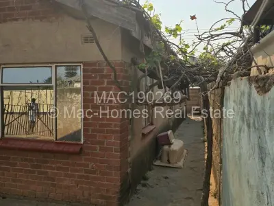 House For Sale in Zengeza