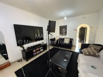 Cottage/Garden Flat For Sale in Greystone Park