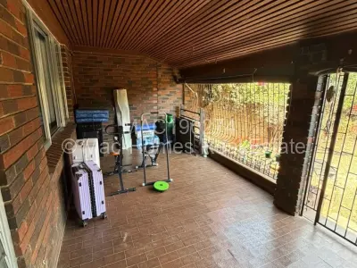 Cottage/Garden Flat For Sale in Greystone Park