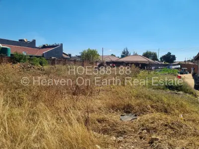 Stand for Sale in Zimre Park