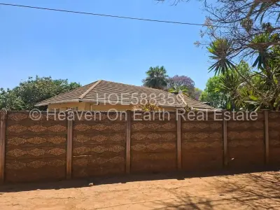 House For Sale in Braeside