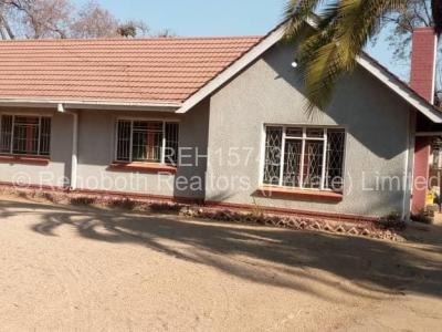 House to Rent in Hillside
