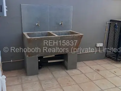 Cottage/Garden Flat For Rent in Marlborough