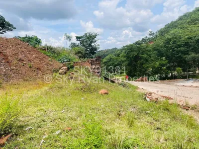 Stand for Sale in Glen Lorne