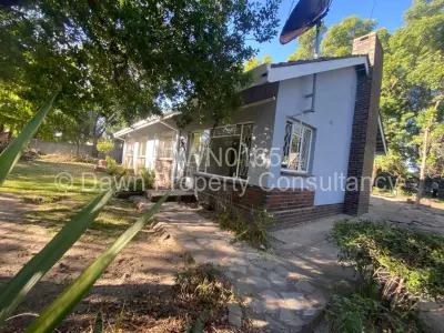 House For Sale in Queensdale