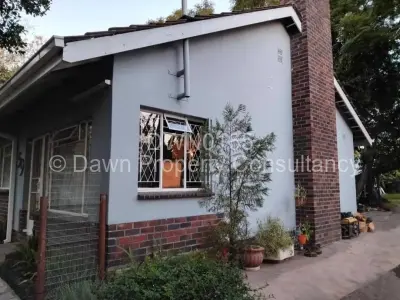 House For Sale in Queensdale