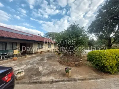 House For Sale in Matsheumhlope