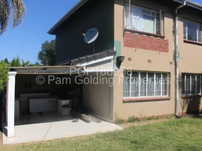 Flat/Apartment to Rent in Avondale West