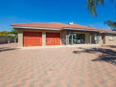 House for Sale in Waterfalls