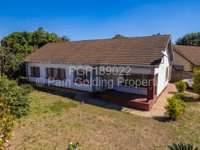 House for Sale in Braeside