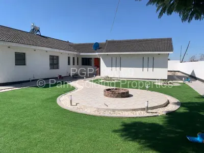 House to Rent in Zimre Park