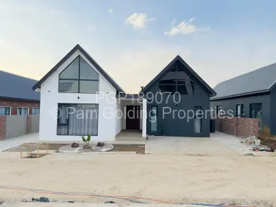 Townhouse/Complex/Cluster to Rent in Borrowdale