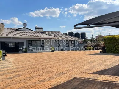 Townhouse/Complex/Cluster to Rent in Shawasha Hills