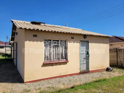 House for Sale in Budiriro