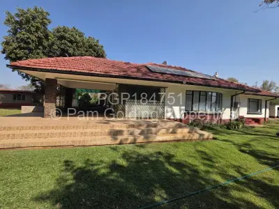 House for Sale in Riverside North
