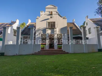 Townhouse/Complex/Cluster for Sale in Borrowdale