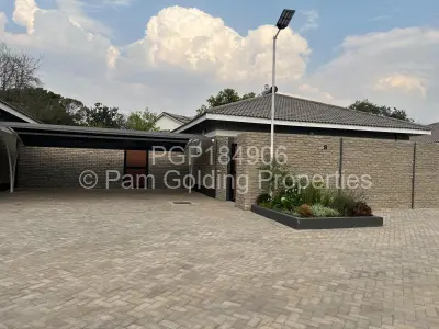 Townhouse/Complex/Cluster to Rent in Greendale