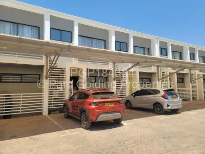 Townhouse/Complex/Cluster to Rent in Newlands