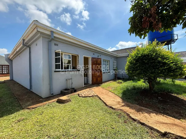 Townhouse/Complex/Cluster for Sale in Bluff Hill