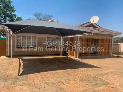 Townhouse/Complex/Cluster for Sale in Waterfalls