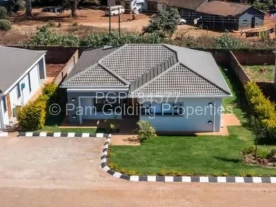 Townhouse/Complex/Cluster to Rent in Marlborough
