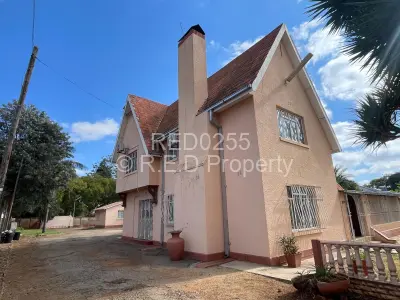 House for Sale in Suburbs