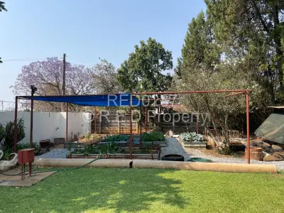 House for Sale in Hillcrest