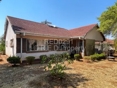 House for Sale in Montrose Byo