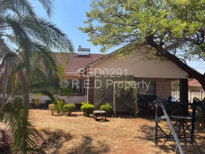 House for Sale in Montrose Byo