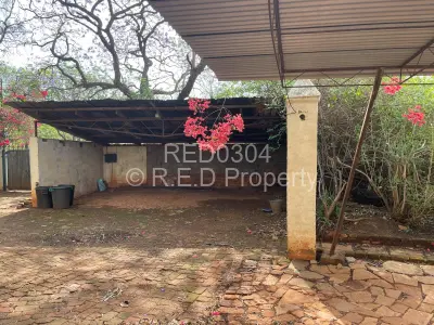 House For Sale in Kumalo