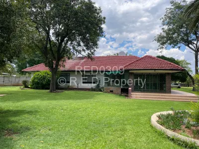 House For Sale in Riverside South