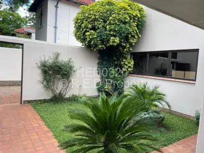 Townhouse/Cluster For Rent in Suburbs