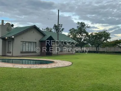 House For Sale in Burnside