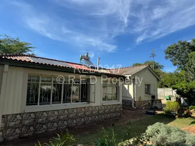 House For Sale in Burnside