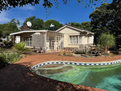 House For Sale in Burnside