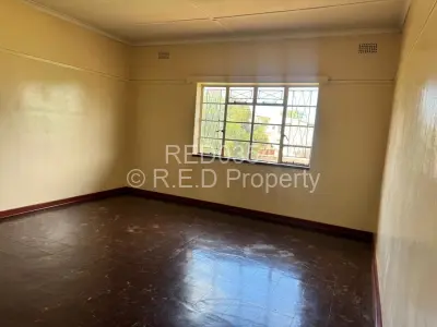 Flat/Apartment For Rent in Famona