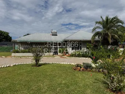 House For Sale in Famona