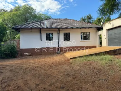 House For Rent in Hillside Byo