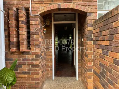 House For Sale in Ascot