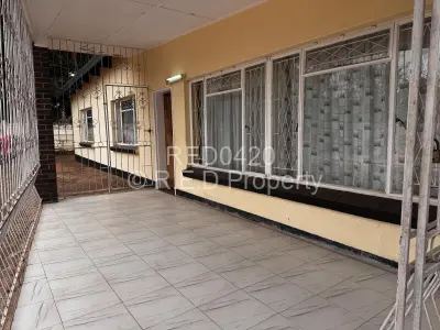 House For Rent in Montrose Byo
