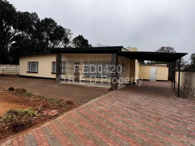 House For Rent in Montrose Byo