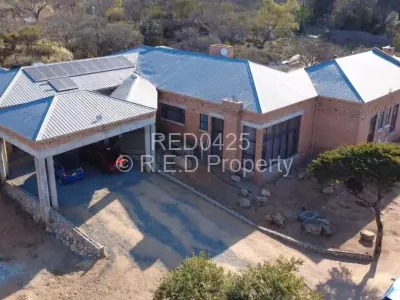 House For Sale in Matsheumhlope