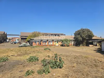 Warehouse/Industrial For Sale in Thorngrove