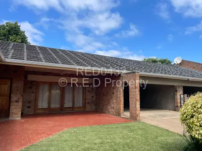 House For Rent in Burnside