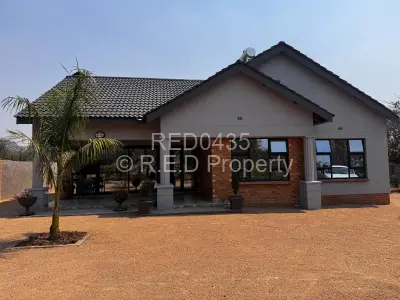 House For Rent in Burnside