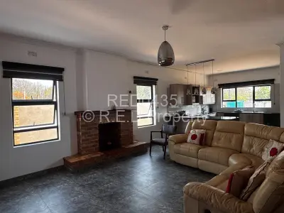 House For Rent in Burnside