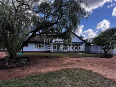 House For Rent in Burnside