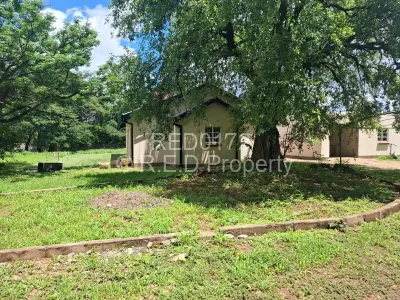 House for Sale in Matsheumhlope