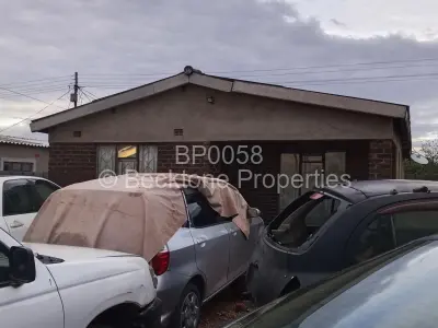 House For Sale in Nketa