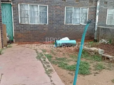 Flat/Apartment For Sale in Mzilikazi